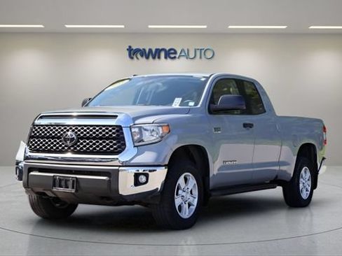 Used 2019 Toyota Tundra SR5 AWD/4WD image 2