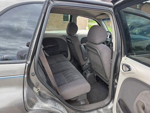 Used 2002 Chrysler PT Cruiser FWD image 18