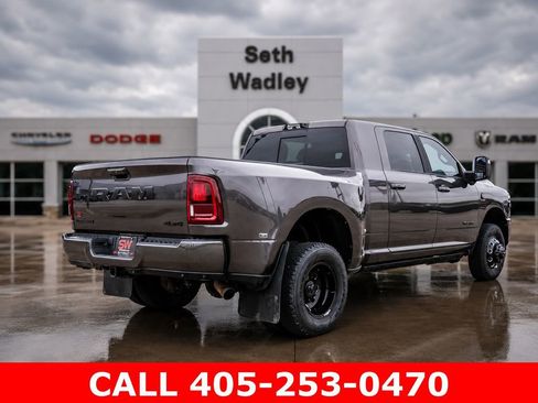 Used 2025 RAM 3500 Laramie AWD/4WD image 7