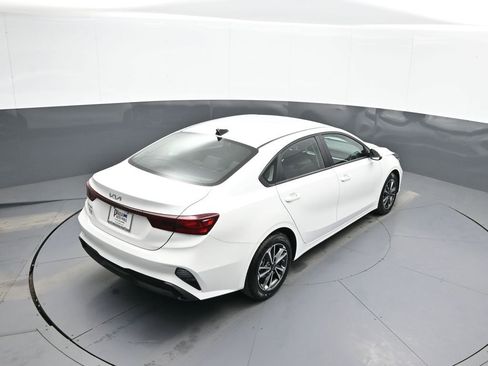 Certified 2024 Kia Forte LXS w/ LXS Technology Package image 36