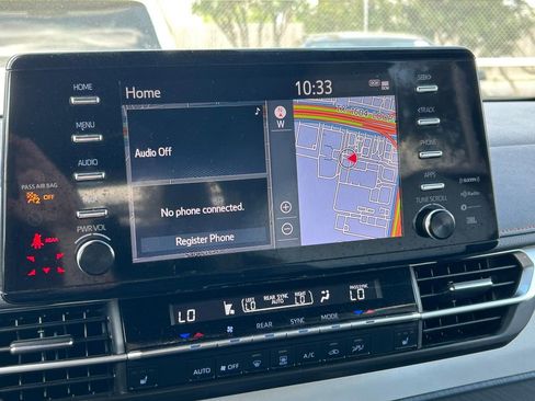 Used 2024 Toyota Sienna XSE w/ XSE Plus Package image 38