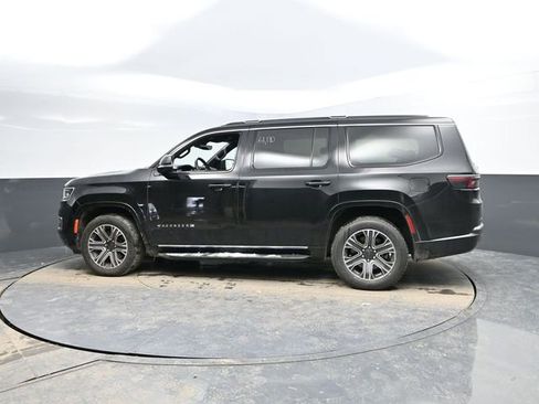 Used 2024 Jeep Wagoneer Series II image 6