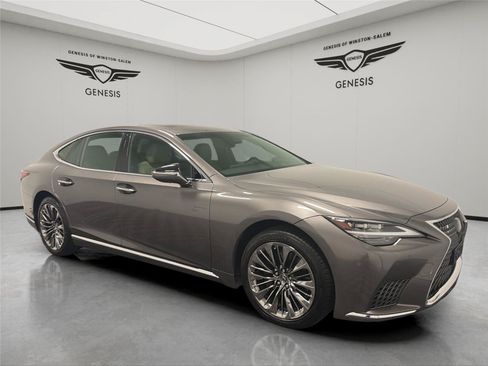 Used 2021 Lexus LS 500 w/ Interior Upgrade Package RWD image 7