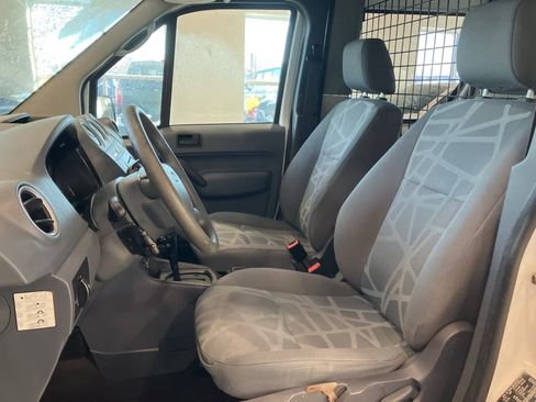 Used 2013 Ford Transit Connect XLT image 10