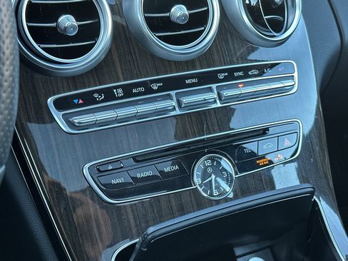 Used 2017 Mercedes-Benz C 300 4MATIC Sedan image 20