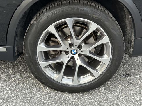 Used 2021 BMW X5 xDrive40i w/ Premium Package image 12