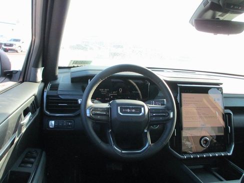 New 2026 GMC Acadia AT4 w/ Luxury Package image 15