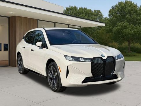 New 2026 BMW iX xDrive45 image 6