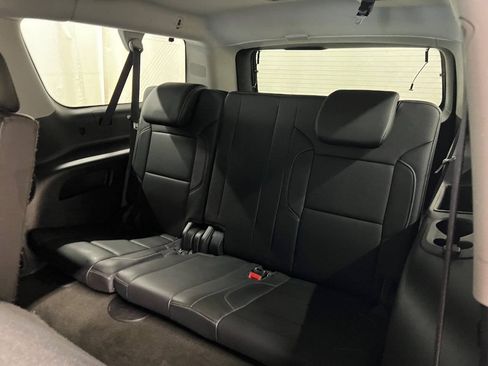 Used 2016 Chevrolet Suburban LT AWD/4WD image 10