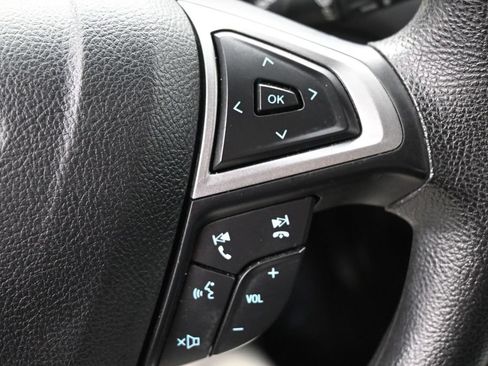 Used 2020 Ford Fusion SE FWD image 22