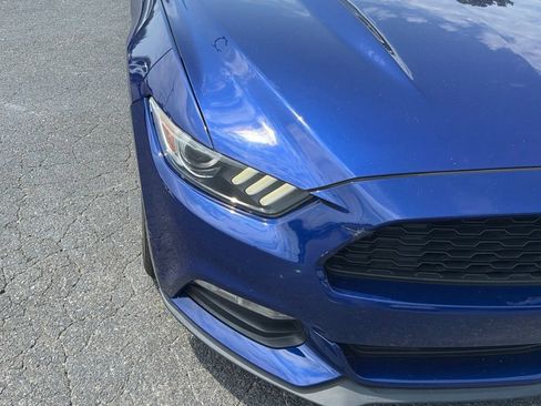 Used 2016 Ford Mustang Coupe RWD image 14
