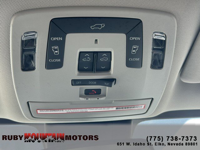 Used 2022 Toyota Sienna Limited AWD/4WD image 18