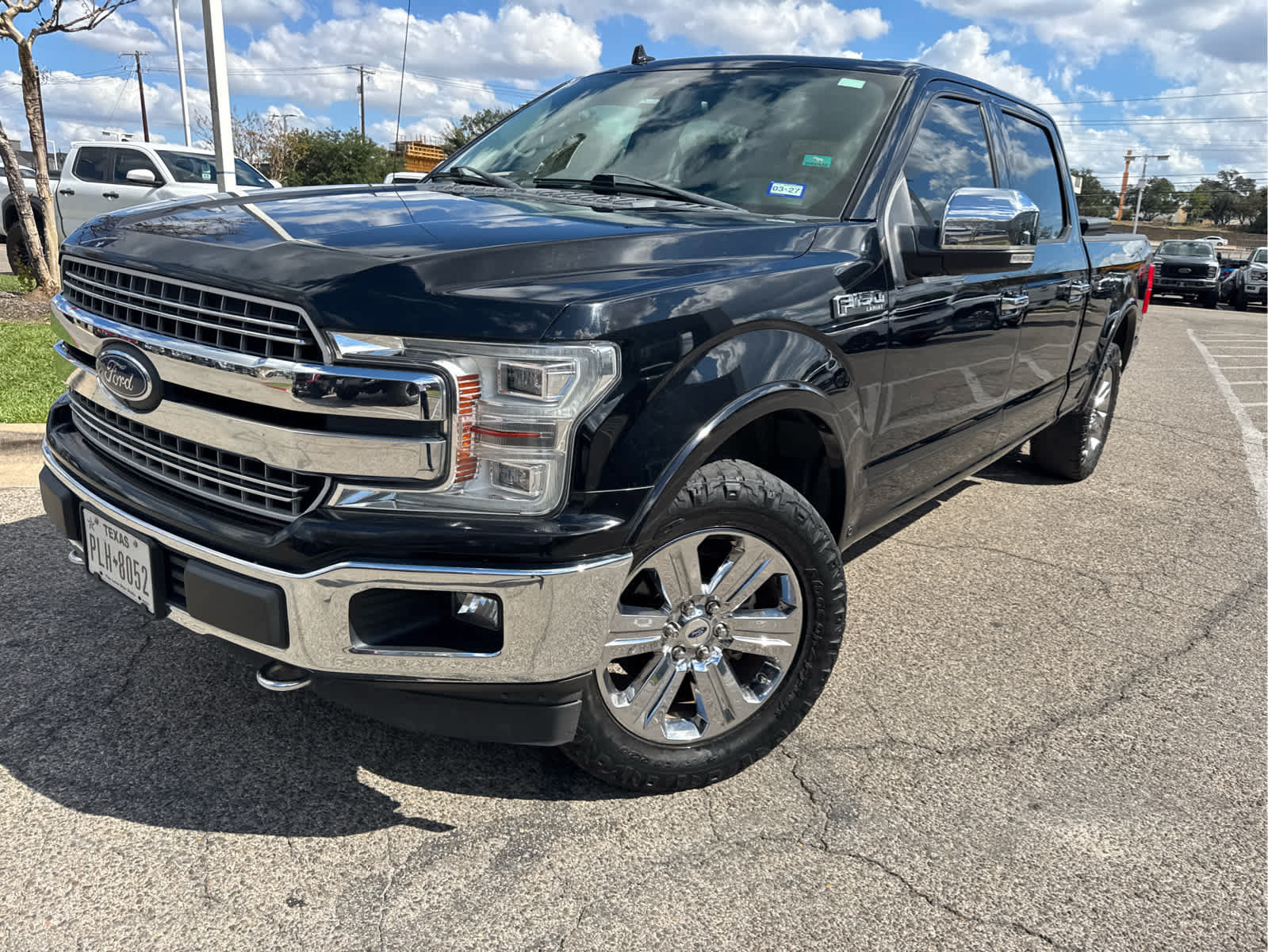 Used 2018 Ford F150 Lariat w/ Equipment Group 502A Luxury AWD/4WD image 2