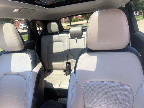 Used 2022 Ford Escape SEL FWD image 13