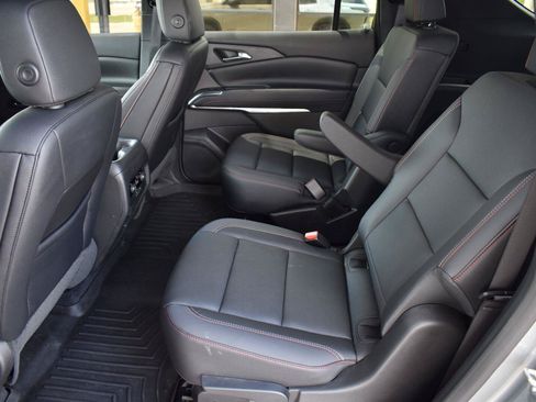 Used 2025 Chevrolet Traverse Z71 w/ Driver Confidence Package AWD/4WD image 50