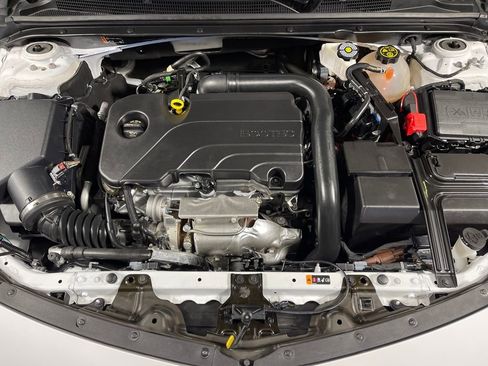 Used 2024 Chevrolet Malibu LT image 10