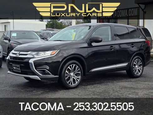 Used 2018 Mitsubishi Outlander ES FWD image 1