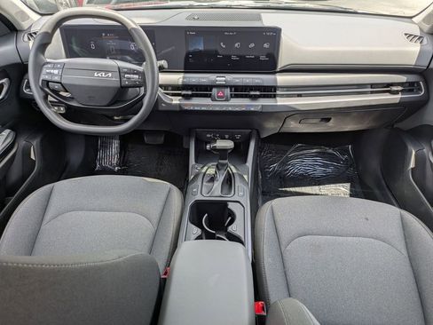 Used 2025 Kia K4 LXS FWD image 24