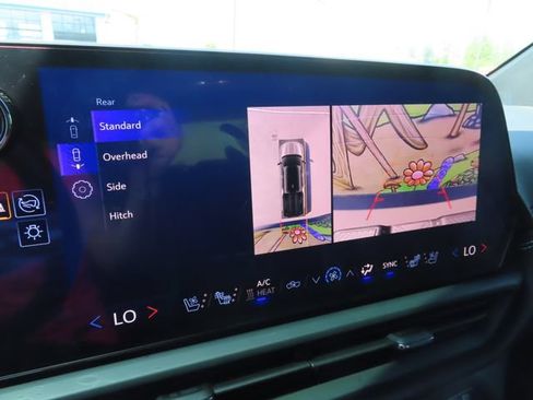 Certified 2025 Chevrolet Silverado EV LT AWD/4WD image 31