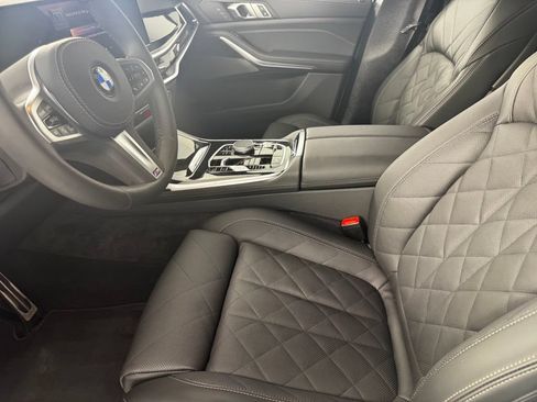 Used 2026 BMW X7 xDrive40i w/ M Sport Package AWD/4WD image 14
