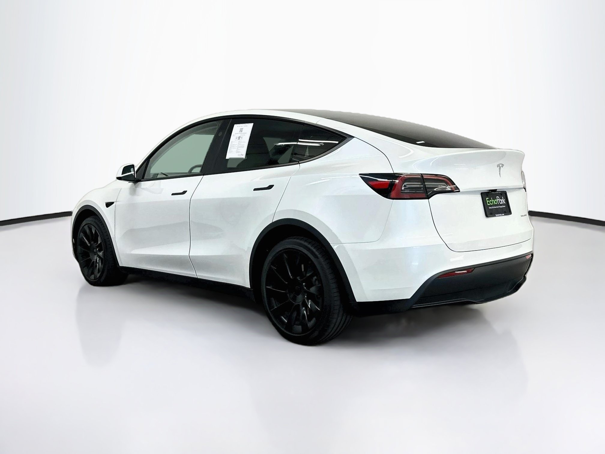 Used 2025 Tesla Model Y Long Range AWD/4WD image 5