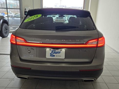 Used 2016 Lincoln MKX Reserve w/ Climate Package image 14