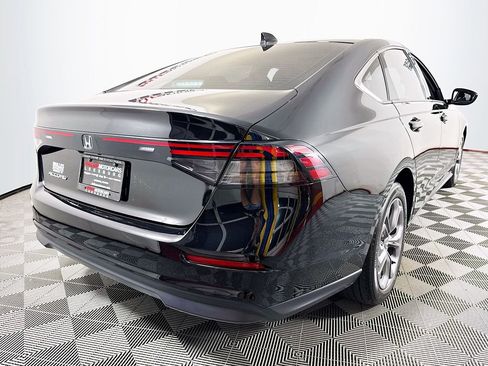 Used 2023 Honda Accord EX image 7