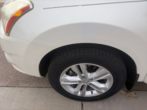 Used 2013 Nissan Rogue SV FWD image 40