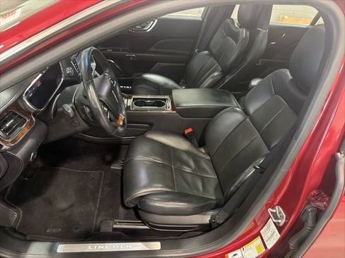 Used 2017 Lincoln Continental Reserve w/ Climate Package image 19