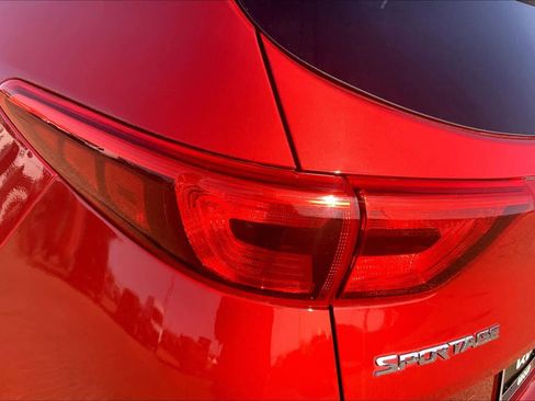 Used 2019 Kia Sportage EX image 31