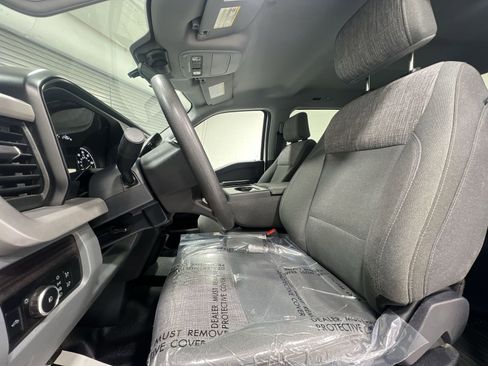 Used 2024 Ford F350 XLT image 11
