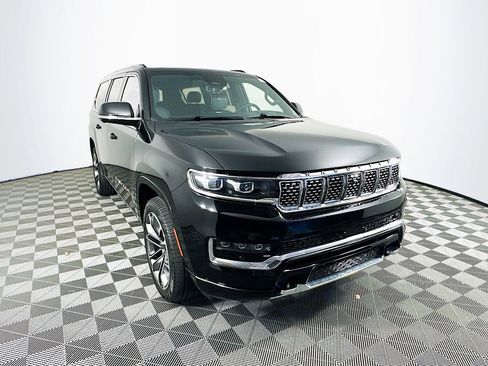 Used 2023 Jeep Grand Wagoneer L Series III w/ Rear Seat Video Group 1 AWD/4WD image 2