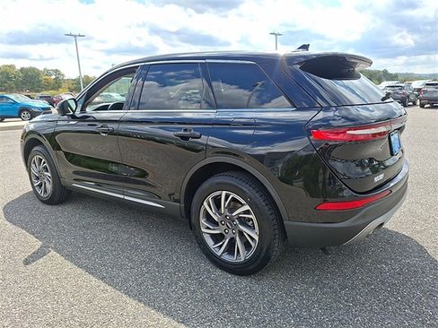 Certified 2023 Lincoln Corsair AWD w/ Equipment Group 101A image 5