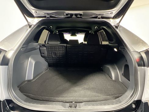 Used 2022 Toyota RAV4 SE image 34