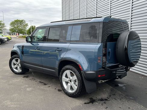 New 2026 Land Rover Defender 110 S AWD/4WD image 3
