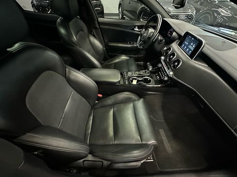 Used 2021 Kia Stinger GT-Line image 13
