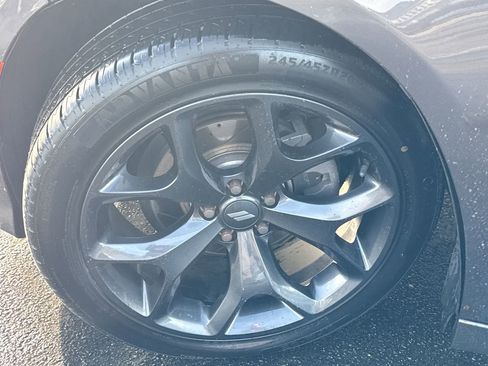 Used 2020 Dodge Charger SXT w/ Blacktop Package image 12