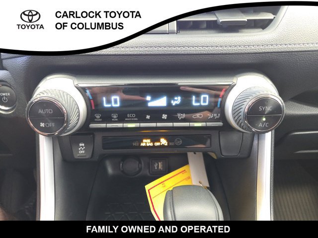 Used 2024 Toyota RAV4 XLE AWD/4WD image 27
