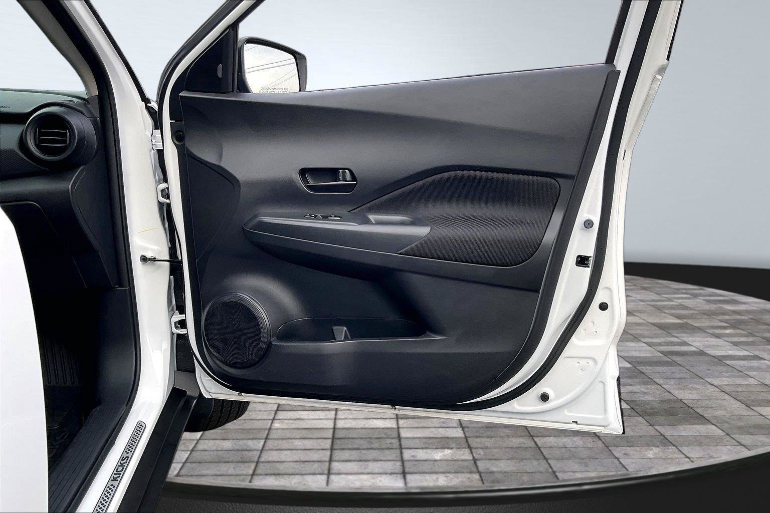 Certified 2025 Nissan Kicks Play S FWD image 24