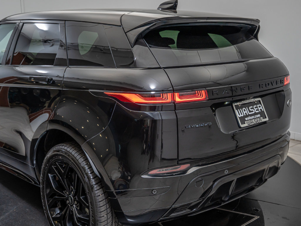 Used 2022 Land Rover Range Rover Evoque R-Dynamic SE AWD/4WD image 19
