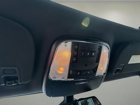 Used 2016 Jeep Grand Cherokee Limited image 21