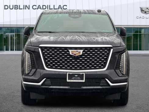 Certified 2025 Cadillac Escalade Premium Luxury image 9