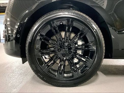 New 2026 Land Rover Range Rover SE AWD/4WD image 10