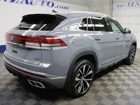 Used 2024 Volkswagen Atlas Cross Sport SEL Premium R-Line image 4