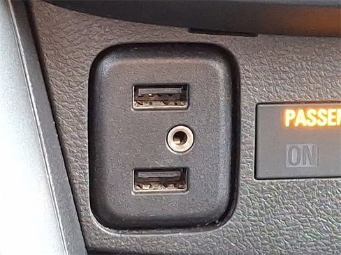 Used 2017 Chevrolet Trax LT w/ LT Convenience Package image 23