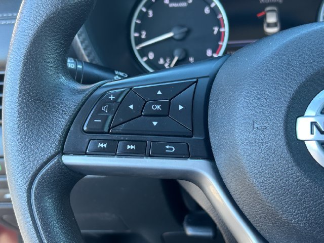 Used 2023 Nissan Sentra SV FWD image 19