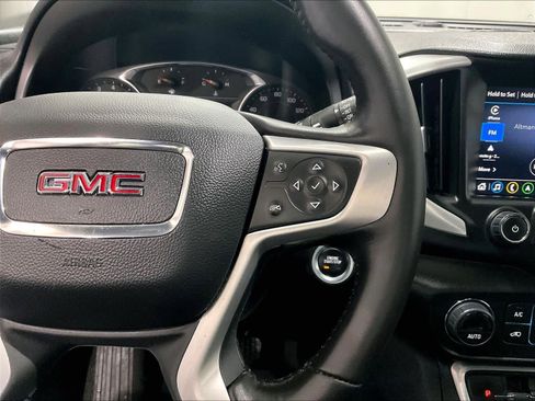 Used 2022 GMC Terrain SLT w/ Infotainment Package II image 24