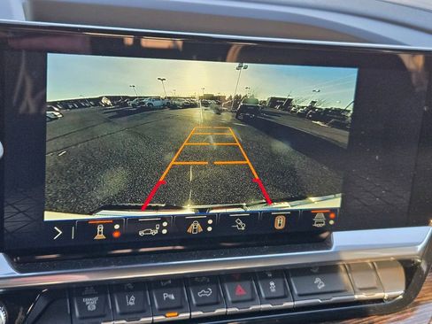 New 2025 GMC Sierra 2500 SLE w/ SLE Value Package; image 26