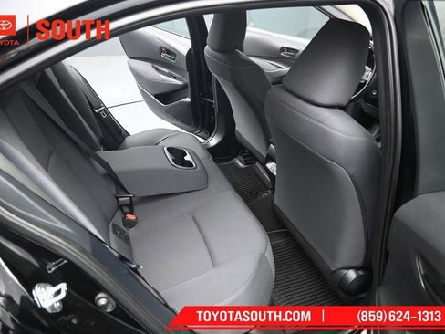 Used 2023 Toyota Corolla LE FWD image 28