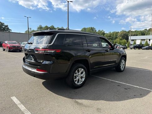 Used 2023 Jeep Grand Cherokee L Limited AWD/4WD image 5